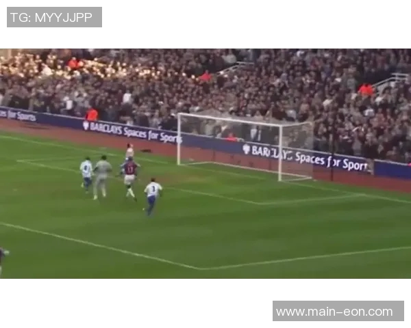 足球文化的魅力与影响力探讨：从球场到社会的深远联系